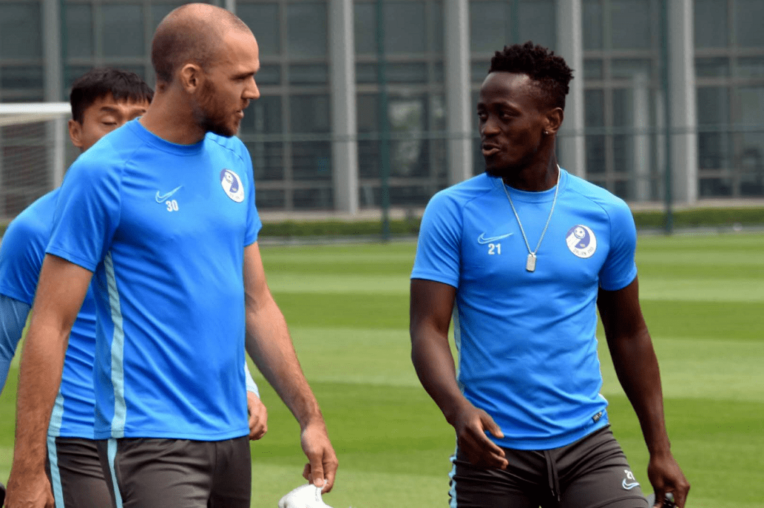 开云-皇家社会训练开放日；国际比赛日远射贴柱引欢呼；社区盾在即；阵容厚度经受考验的简单介绍